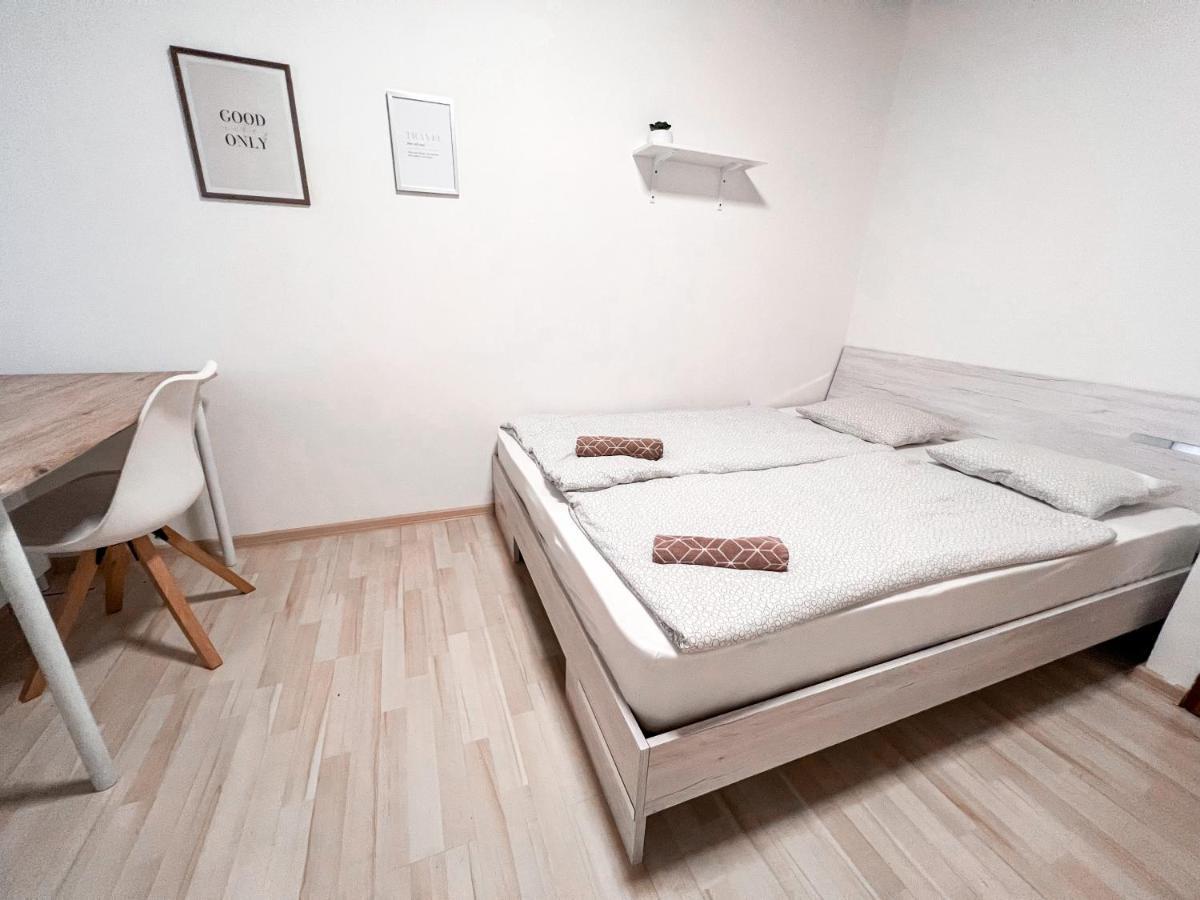 3 Apartments In 1 Location Prague Extérieur photo
